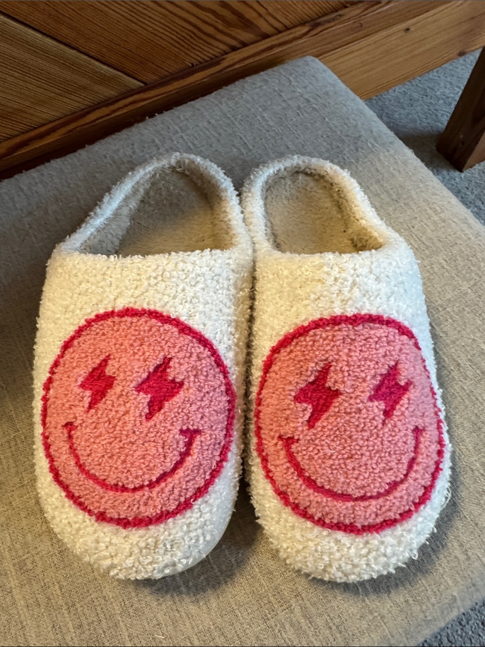 Smiley Fuzzy Slippers with Pink Face